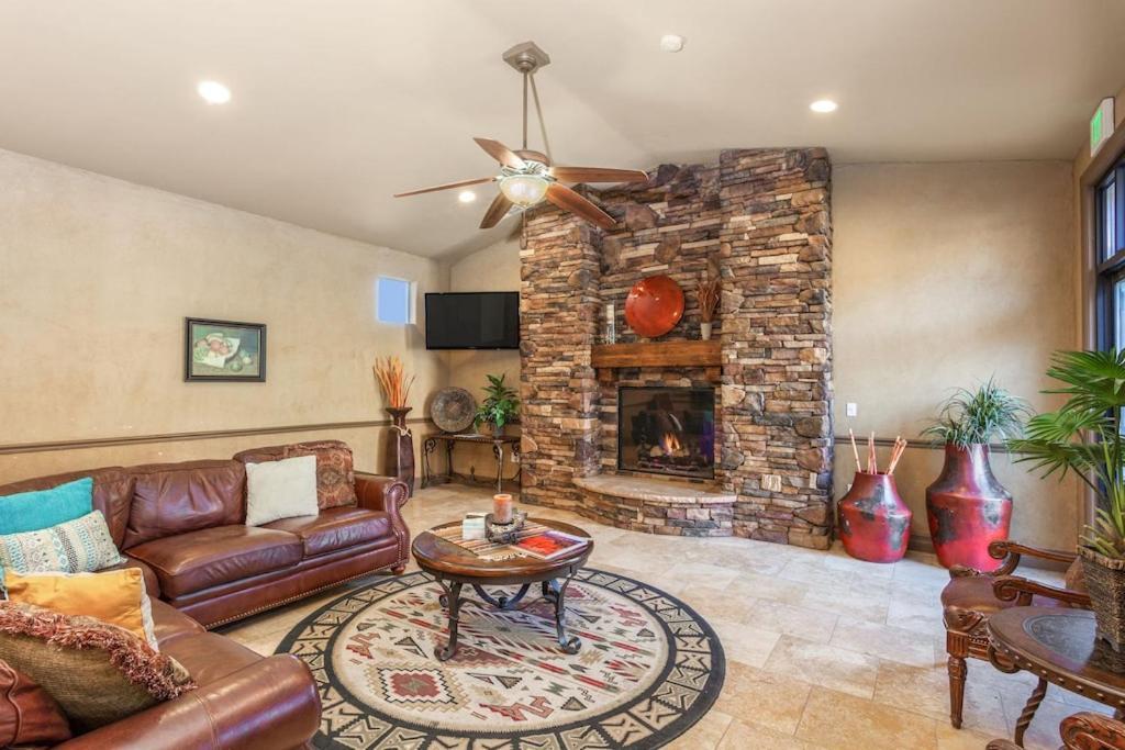 Coral Springs Resort H2 Brand New Home, Community Pool, Outdoor Fireplace, And Near Sand Hollow Вашингтон Экстерьер фото